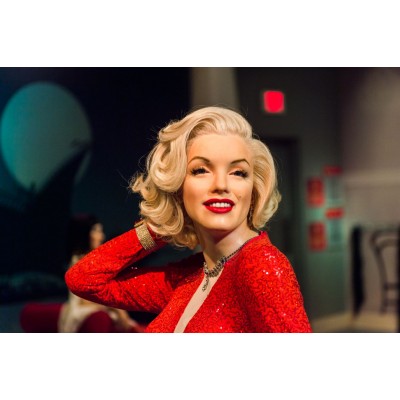 Kırmızı Kıyafetli Marilyn Monroe Duvar Kağıdı 